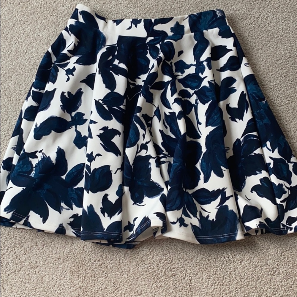 Dry Goods Skirt (s)